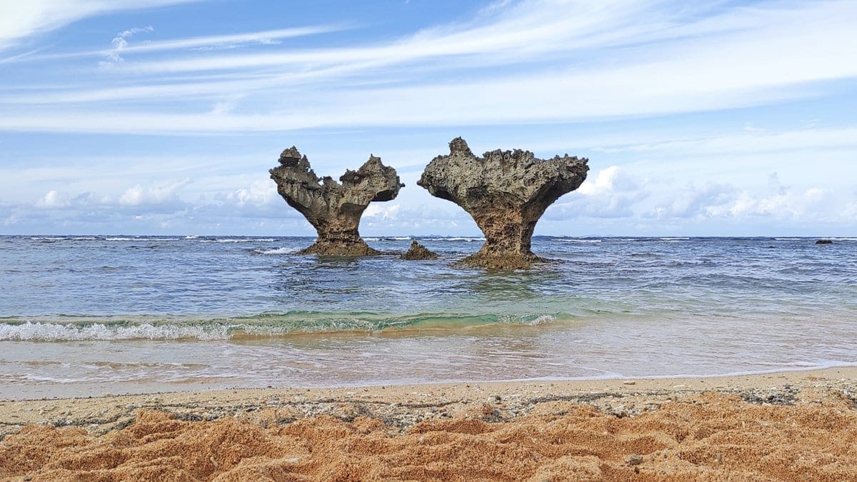 古宇利島 愛心岩