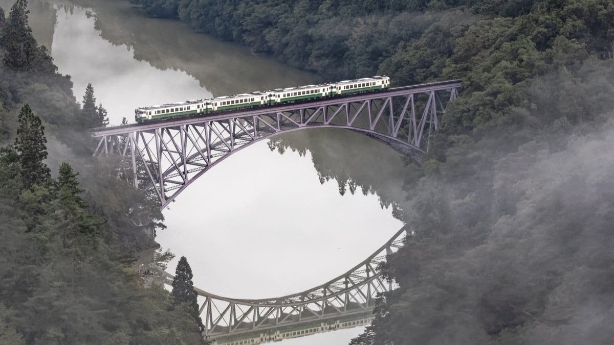 只見線 霧中的列車